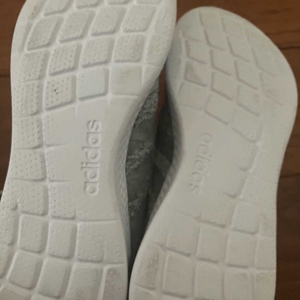 Adidas Gray White Sneakers Minimalist Design - Picture 3 of 3